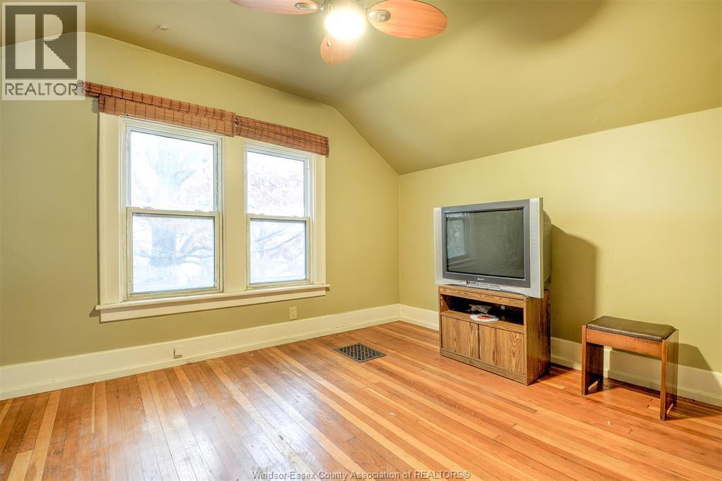 18 Montgomery, Leamington, ON - Indoor Photo Showing Other Room