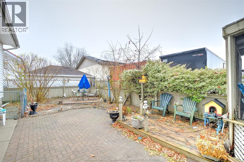 18 Montgomery, Leamington, ON - Outdoor