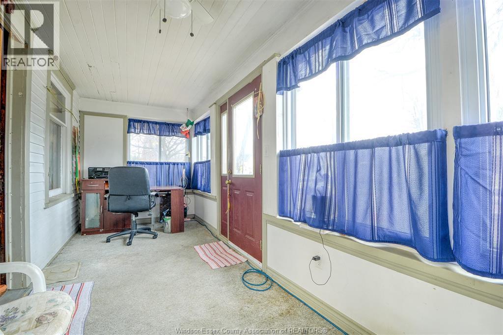 18 Montgomery, Leamington, ON - Indoor Photo Showing Other Room