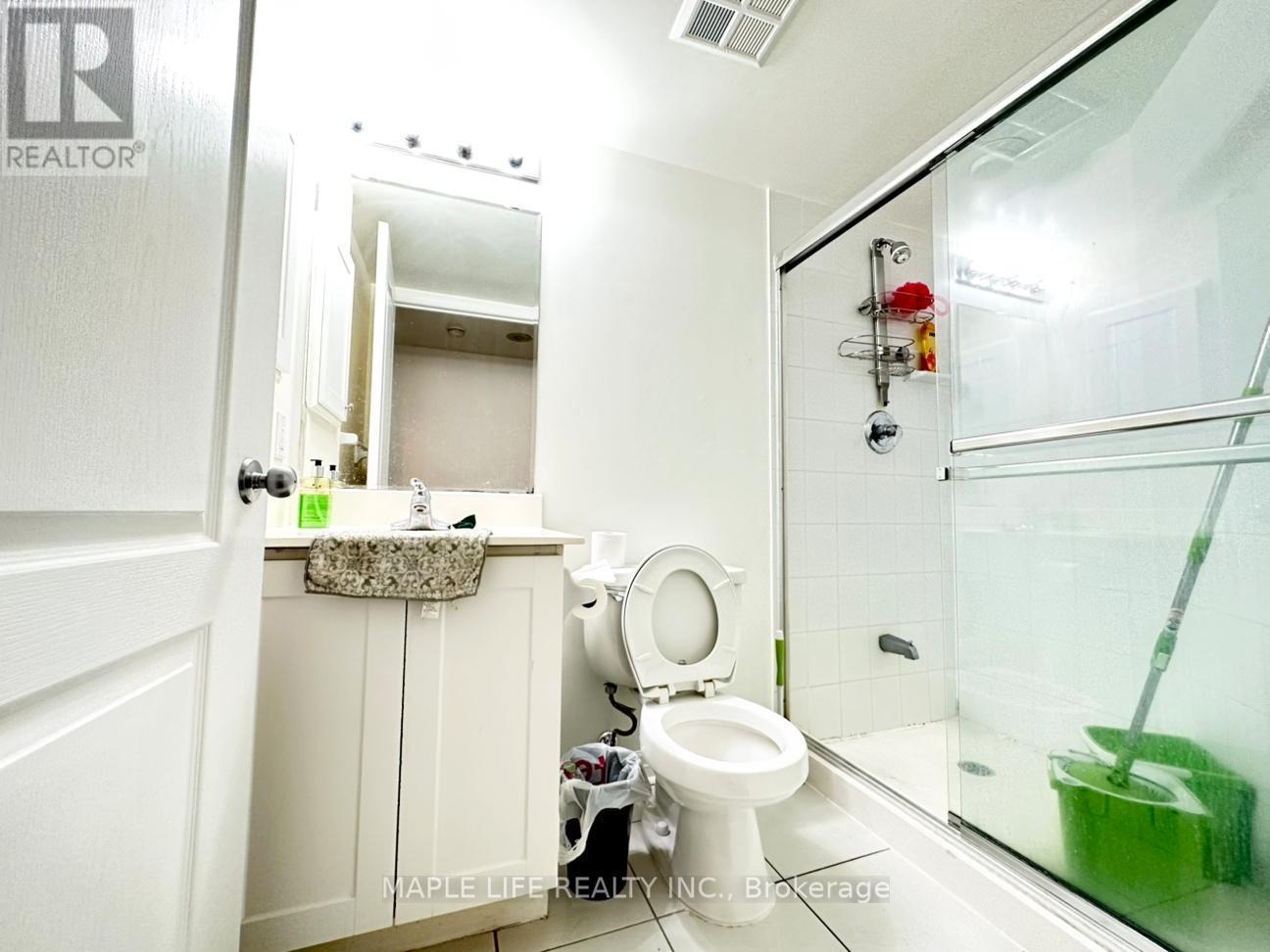 1604 - 1 Rean Drive, Toronto, ON - Indoor Photo Showing Bathroom