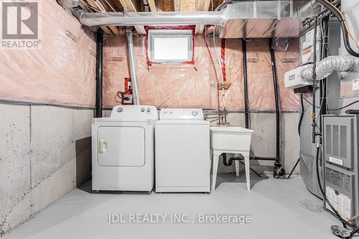 81 Gauguin Avenue, Vaughan, ON - Indoor Photo Showing Laundry Room
