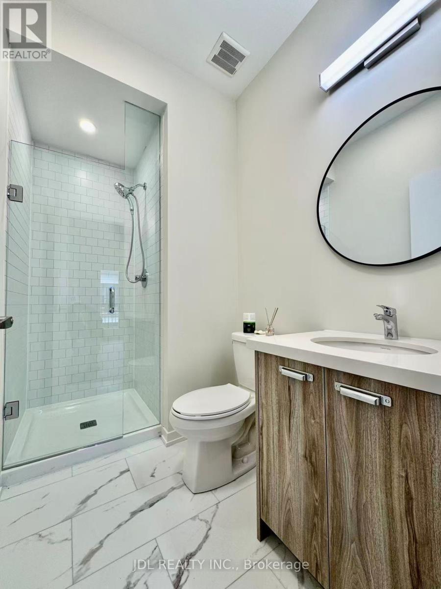 94 Matawin Lane S, Richmond Hill, ON - Indoor Photo Showing Bathroom