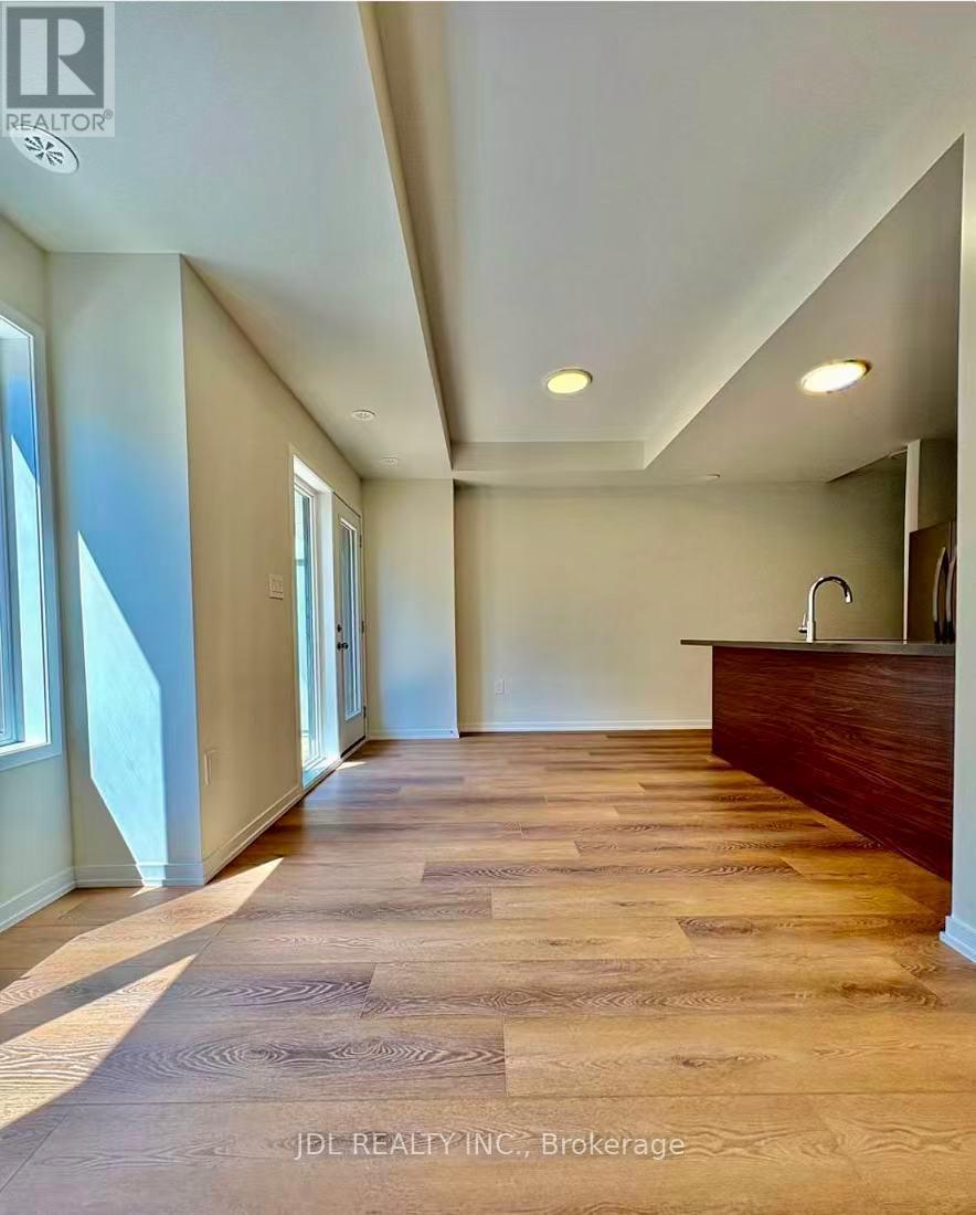 94 Matawin Lane S, Richmond Hill, ON - Indoor Photo Showing Other Room