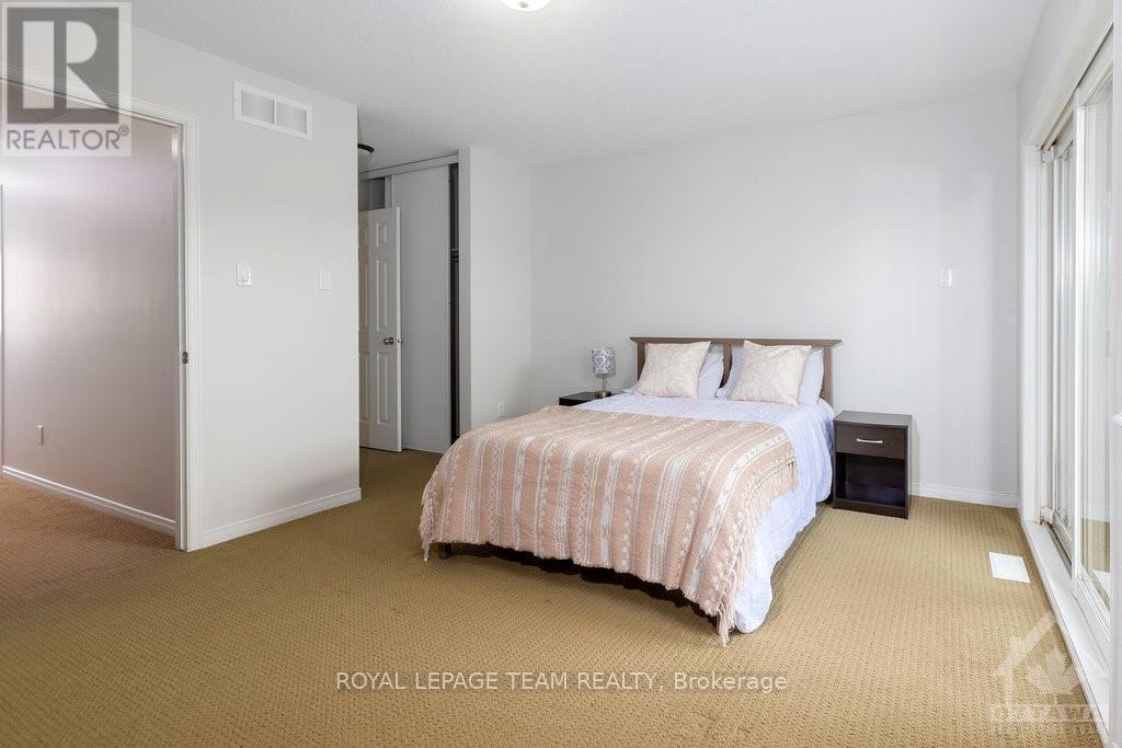 257 Keltie Private, Ottawa, ON - Indoor Photo Showing Bedroom