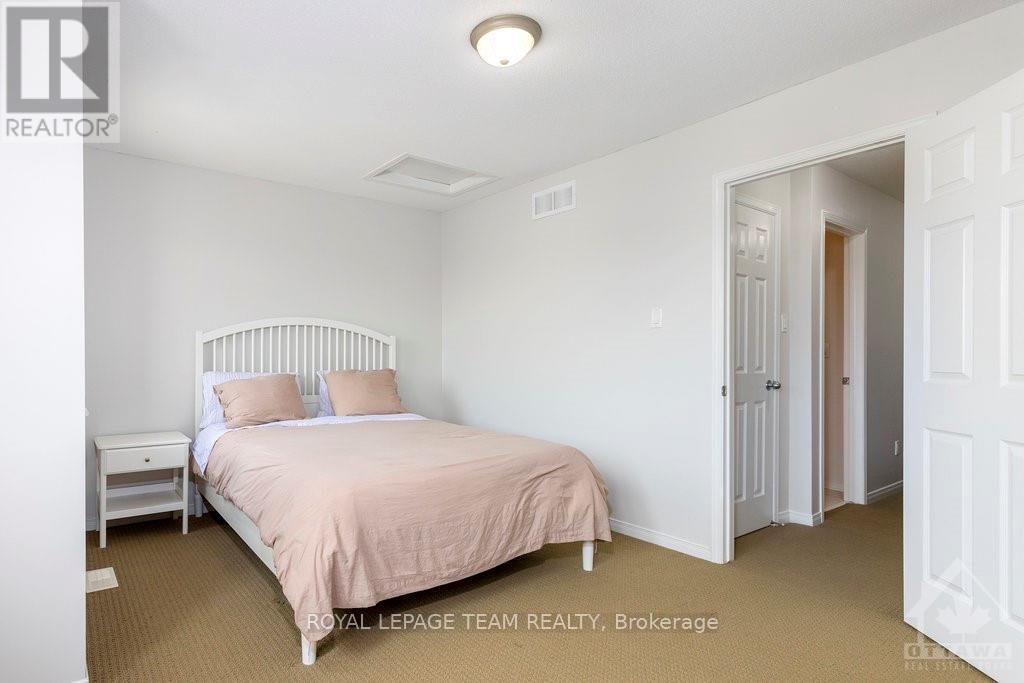 257 Keltie Private, Ottawa, ON - Indoor Photo Showing Bedroom