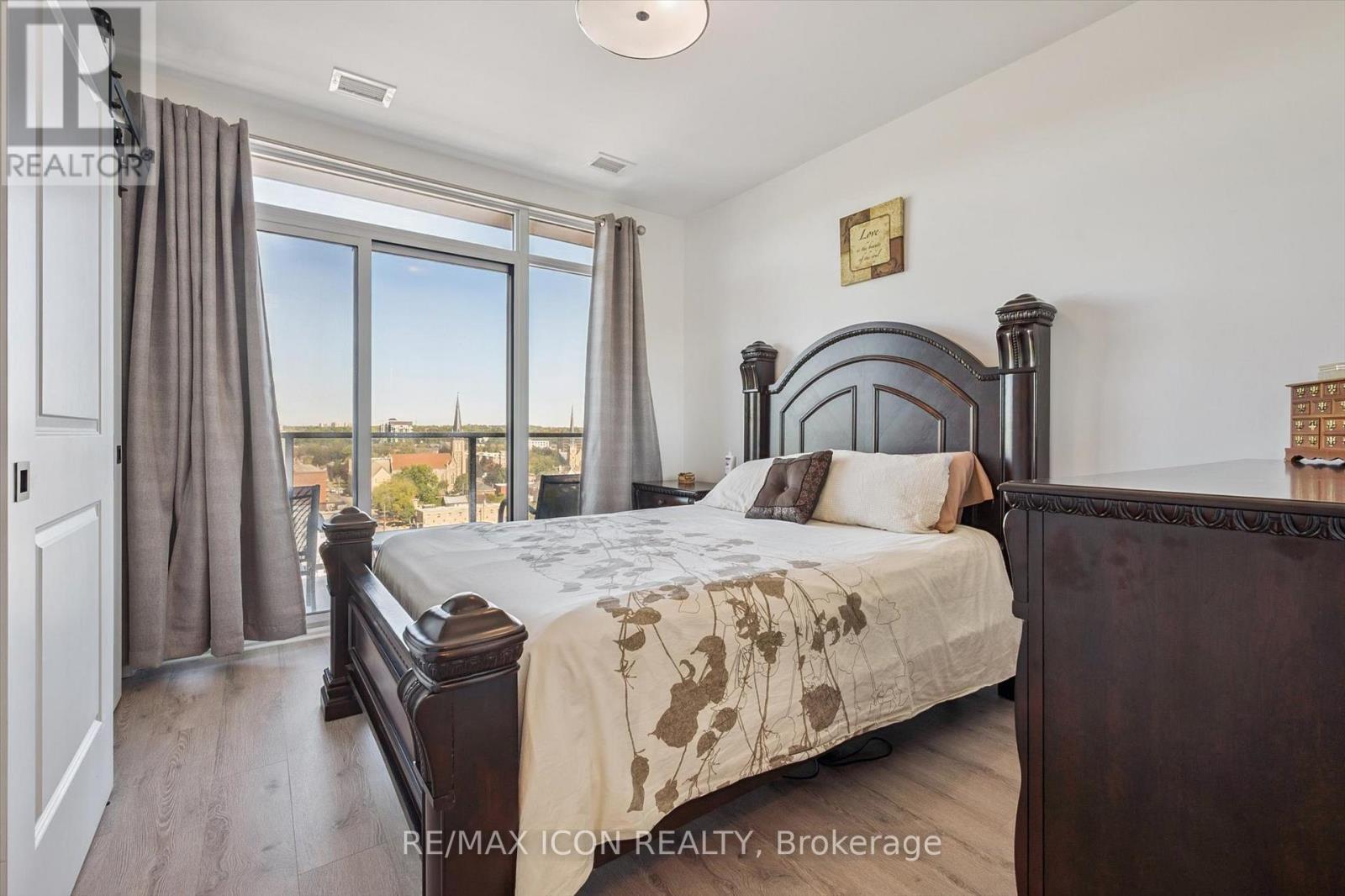 902 - 15 Glebe Street, Cambridge, ON - Indoor Photo Showing Bedroom