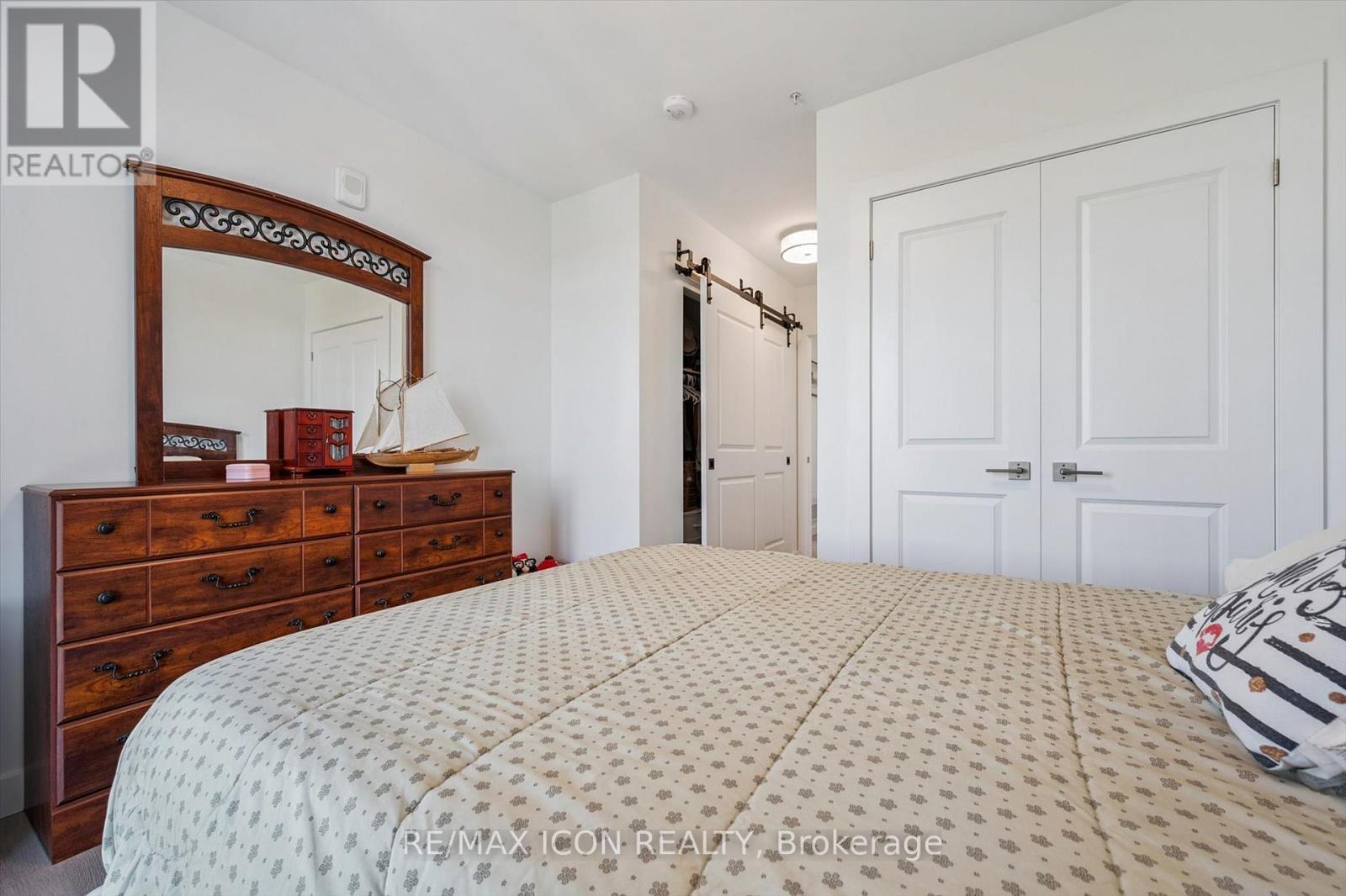 902 - 15 Glebe Street, Cambridge, ON - Indoor Photo Showing Bedroom