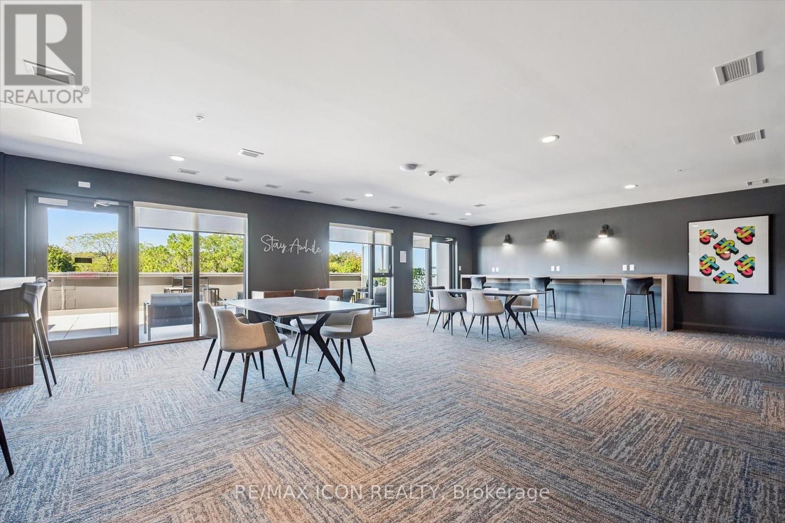 902 - 15 Glebe Street, Cambridge, ON - Indoor