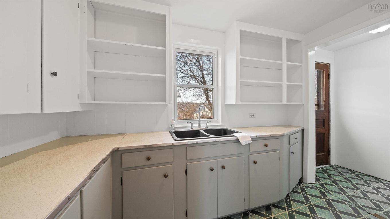 515 Pleasant Street, New Glasgow, NS