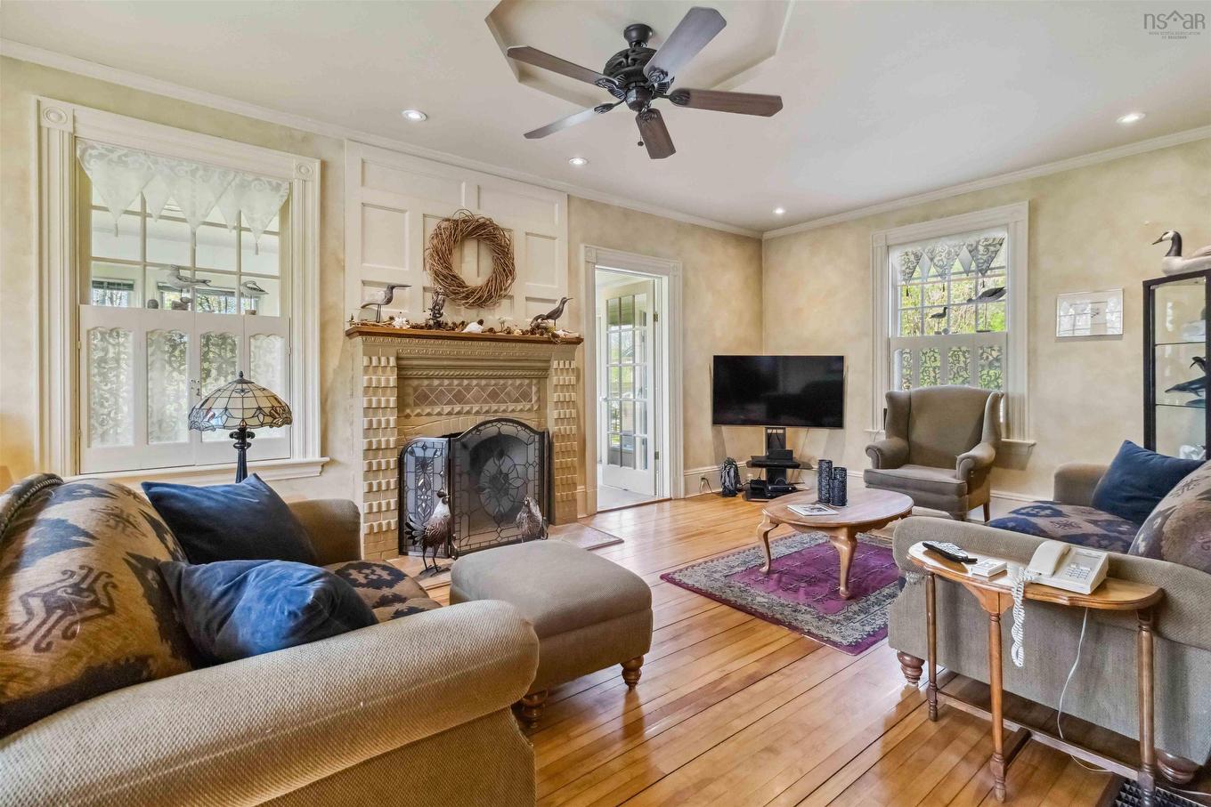 811 Lahave Street, Bridgewater, NS