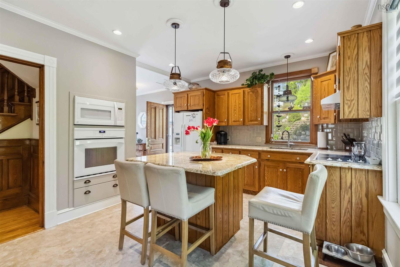 811 Lahave Street, Bridgewater, NS