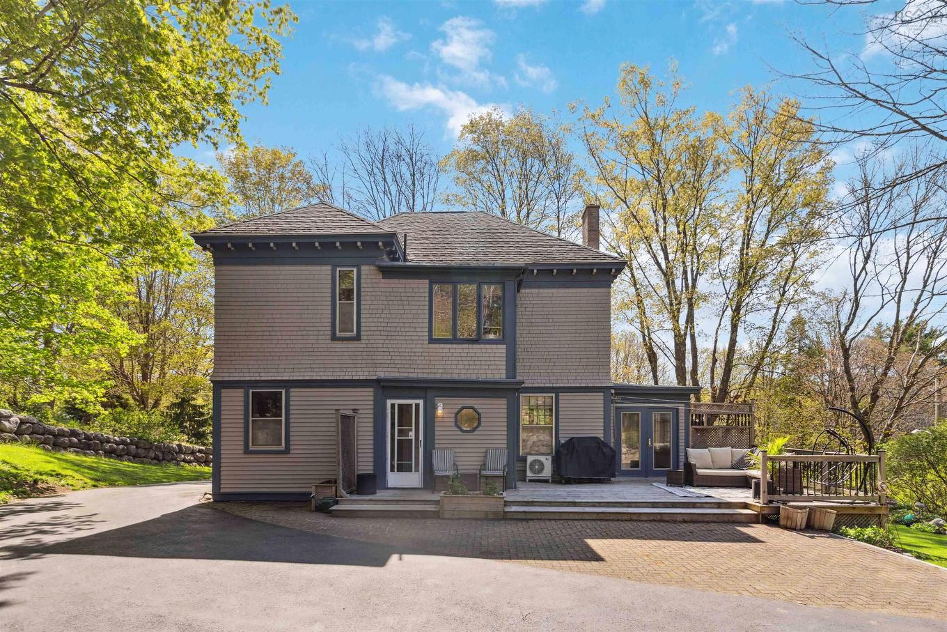 811 Lahave Street, Bridgewater, NS