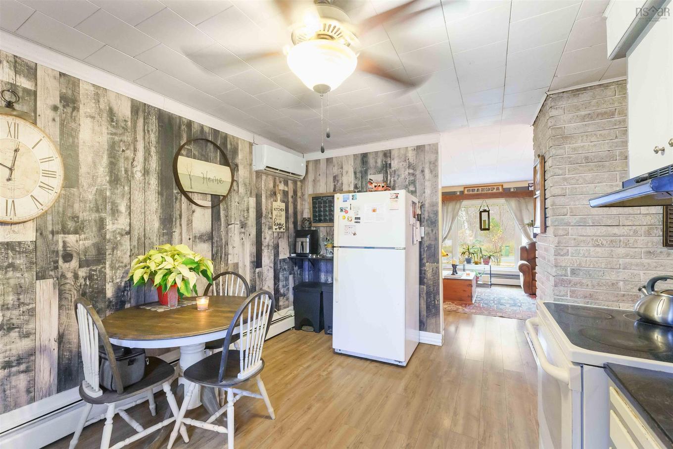 182 Canaan Avenue, Kentville, NS