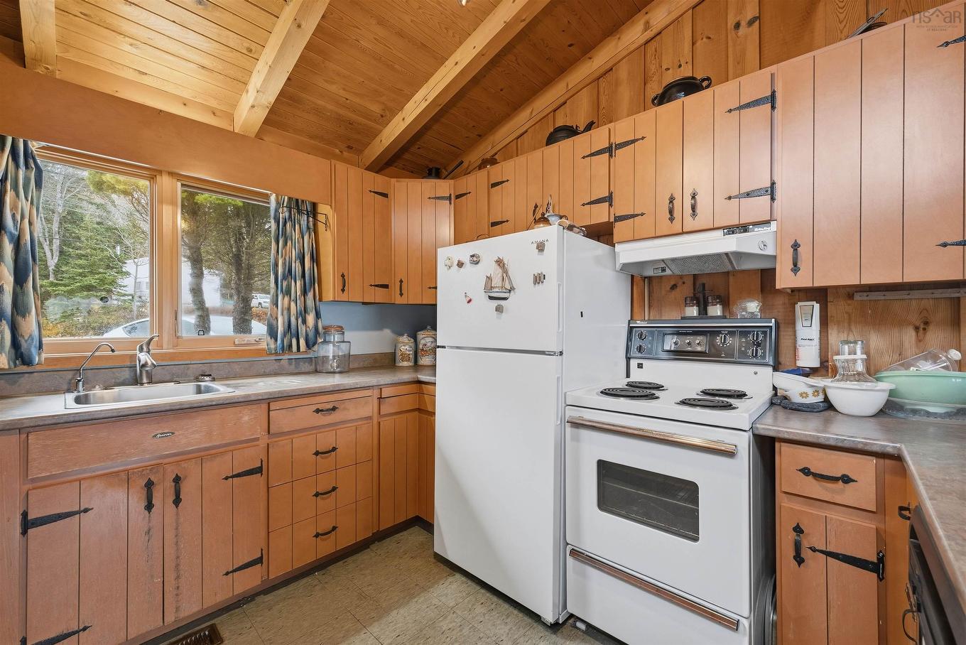 8278 St Margarets Bay Road, Black Point, NS