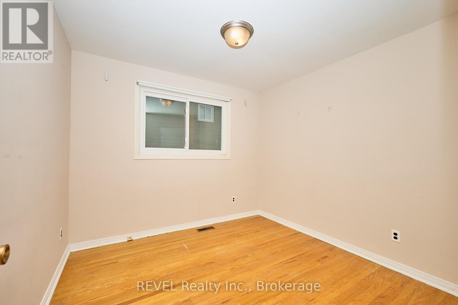 7067 Centennial Street, Niagara Falls (Arad/Fallsview), ON - Indoor Photo Showing Other Room