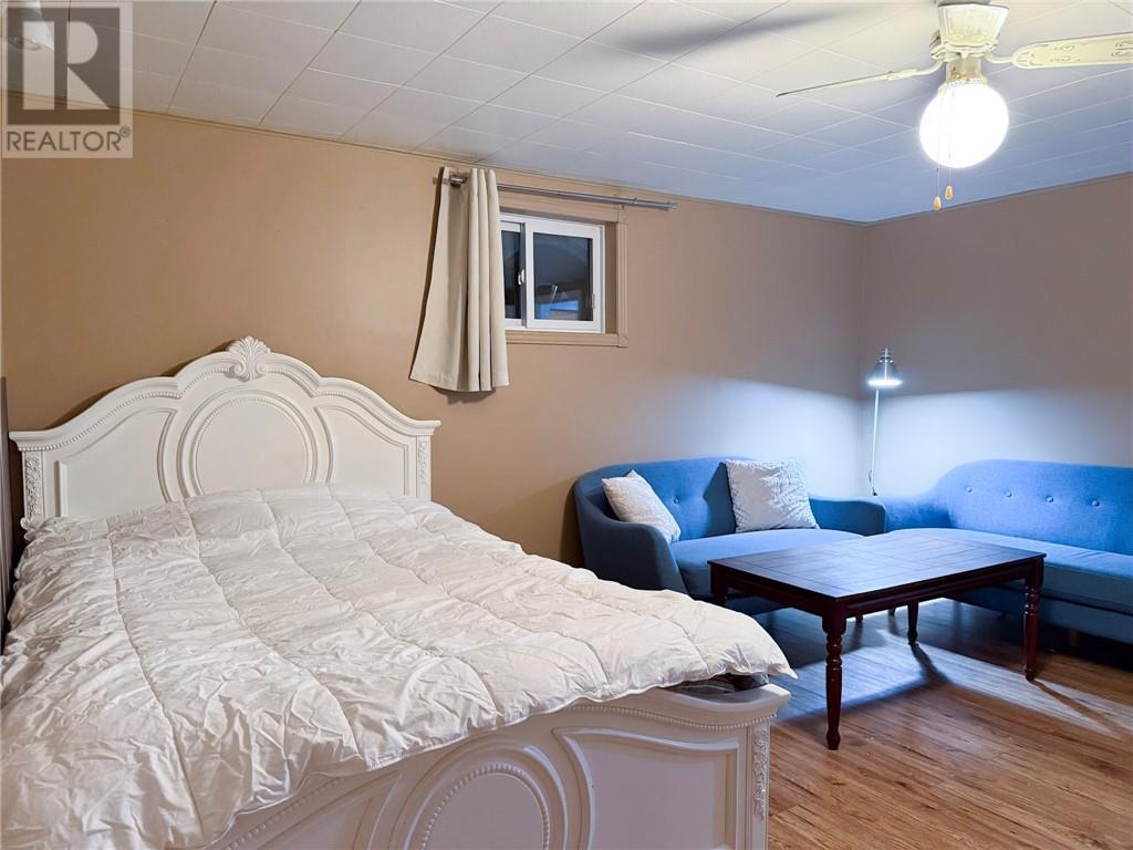107 Copper Street, Greater Sudbury, ON - Indoor Photo Showing Bedroom