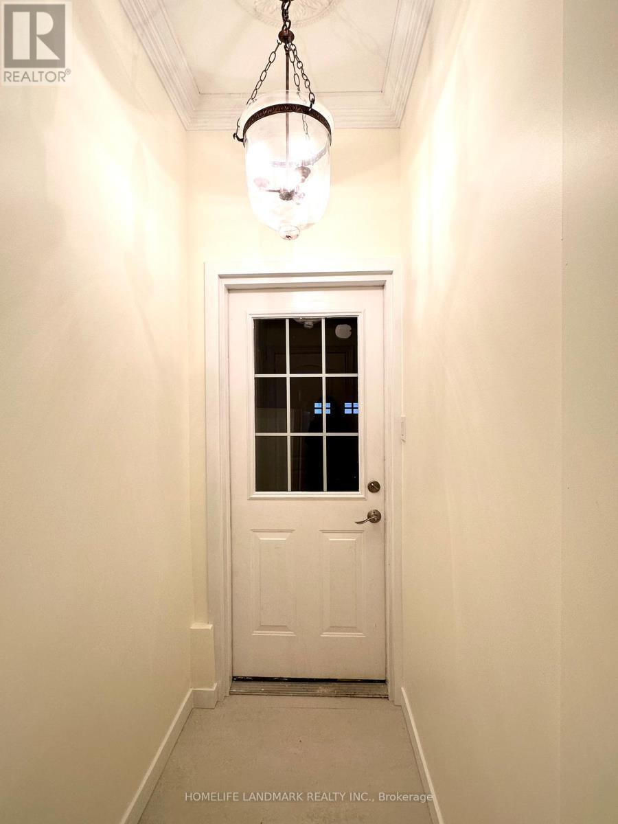 Bsmt - 21 Villandry Crescent, Vaughan, ON - Indoor Photo Showing Other Room