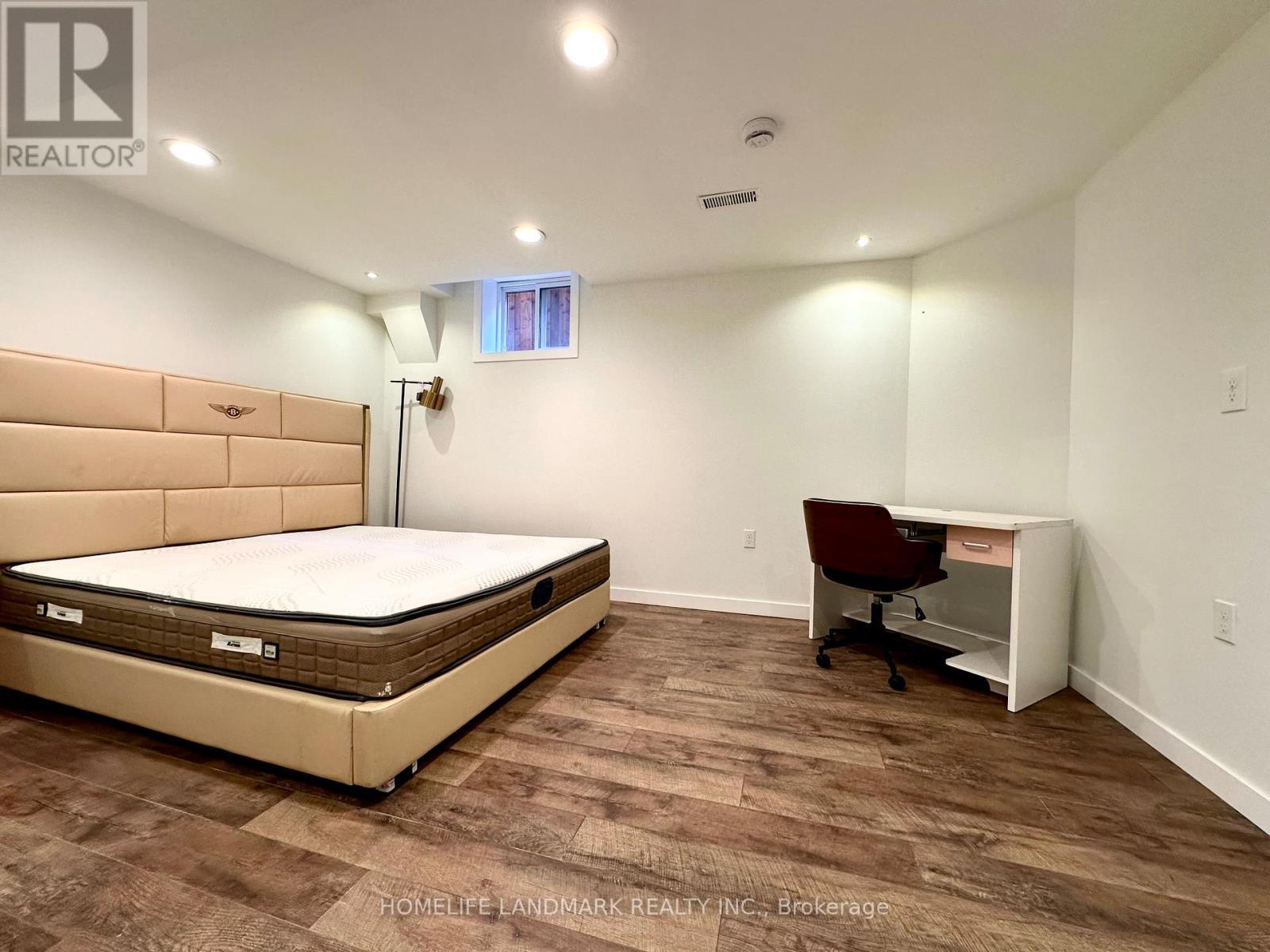 Bsmt - 21 Villandry Crescent, Vaughan, ON - Indoor Photo Showing Other Room