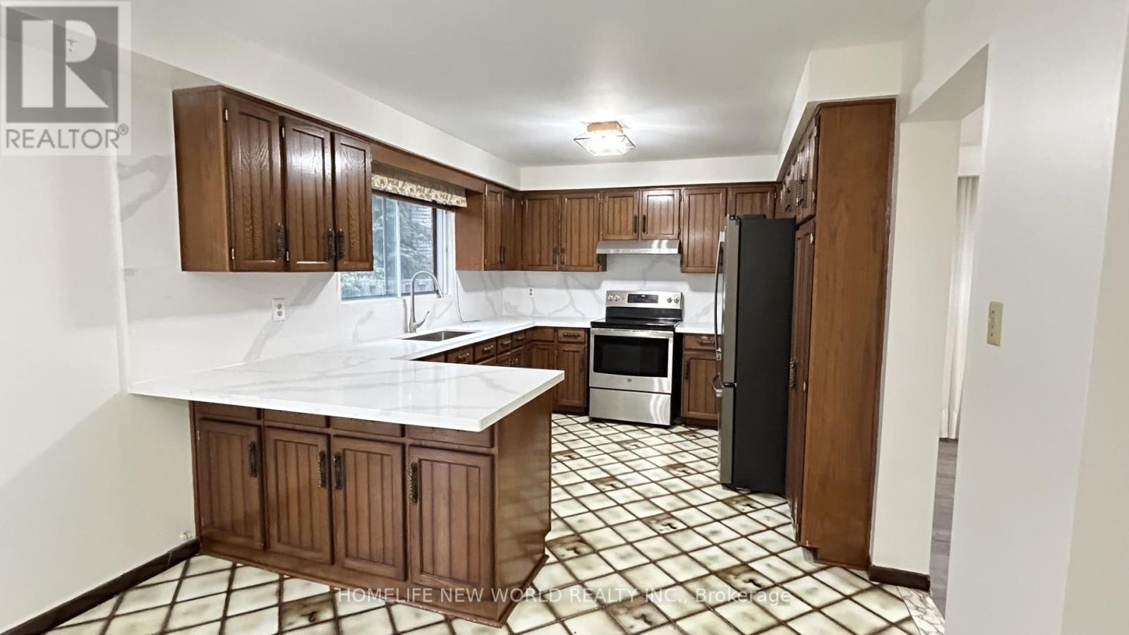 93 Willowbrook Road, Markham, ON - Indoor Photo Showing Kitchen