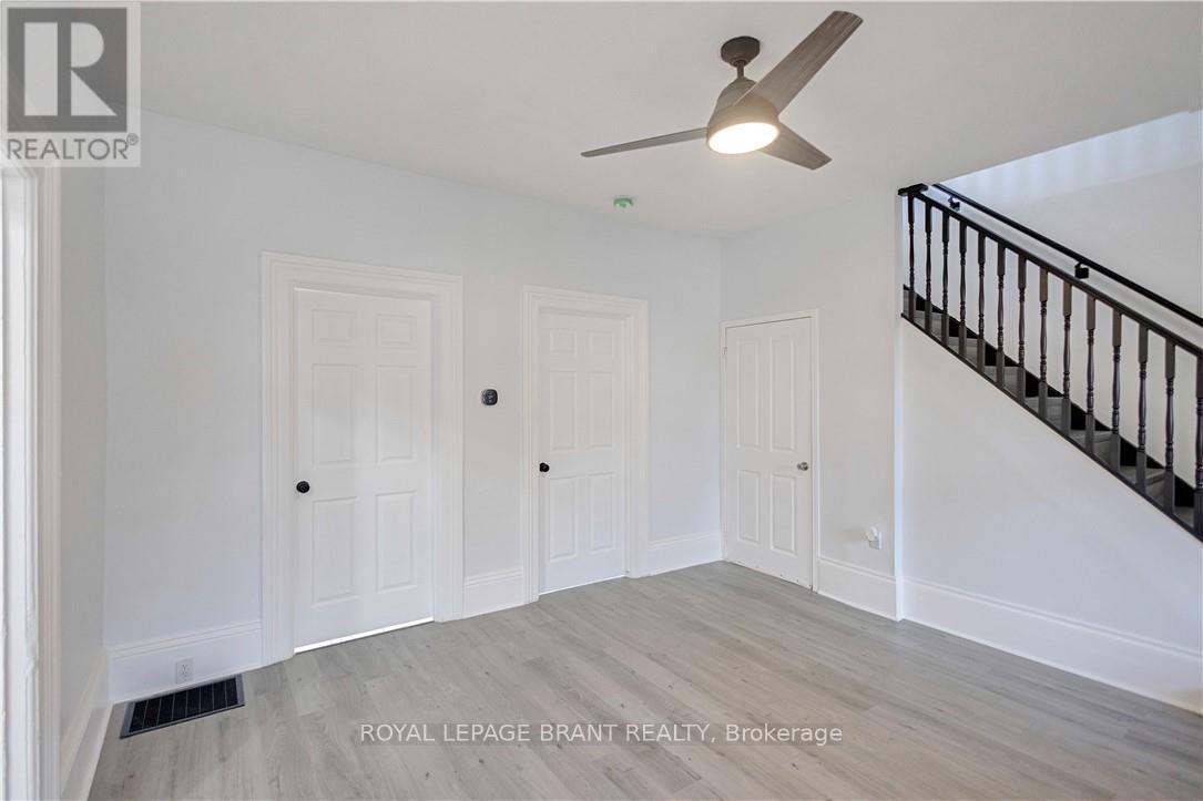 95 Queen Street, Brantford, ON - Indoor Photo Showing Other Room