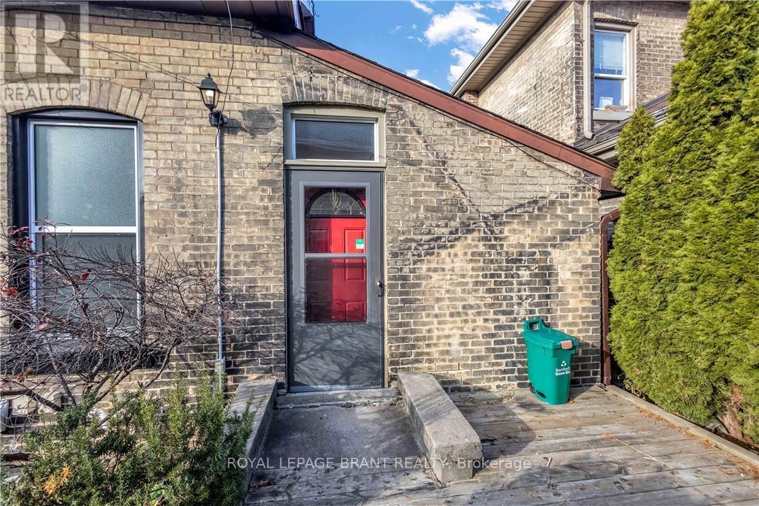 95 Queen Street, Brantford, ON - Outdoor