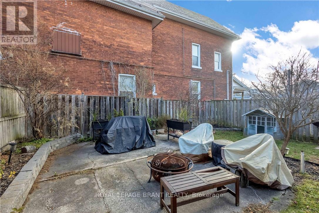 95 Queen Street, Brantford, ON - Outdoor