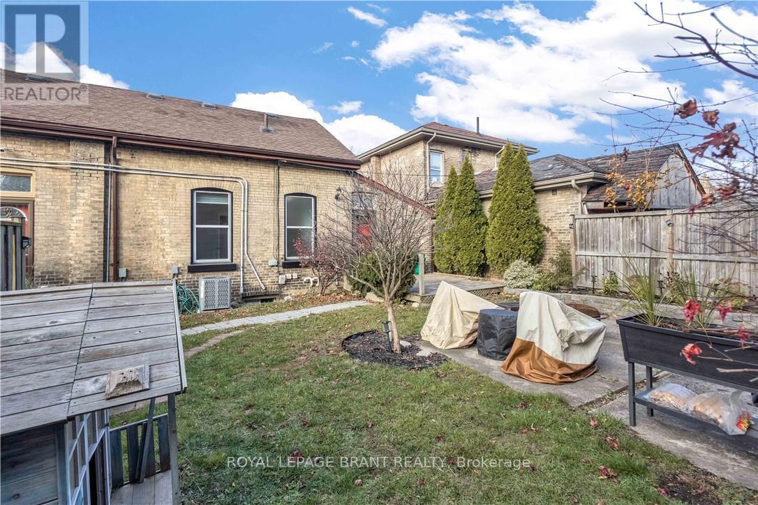 95 Queen Street, Brantford, ON - Outdoor