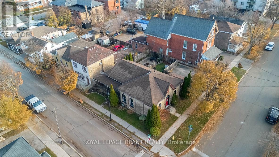 95 Queen Street, Brantford, ON - Outdoor With View