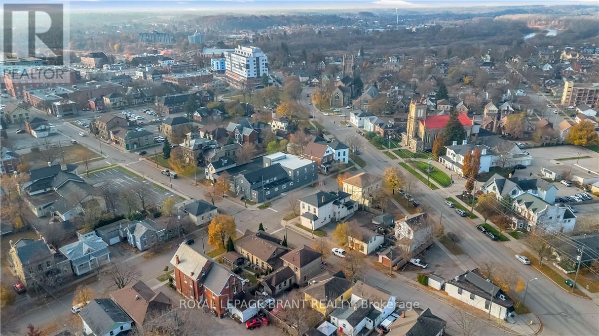 95 Queen Street, Brantford, ON - With View