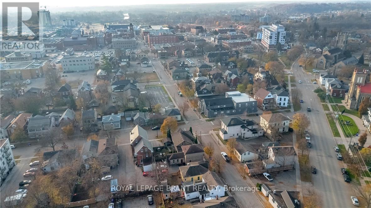 95 Queen Street, Brantford, ON - Outdoor With View