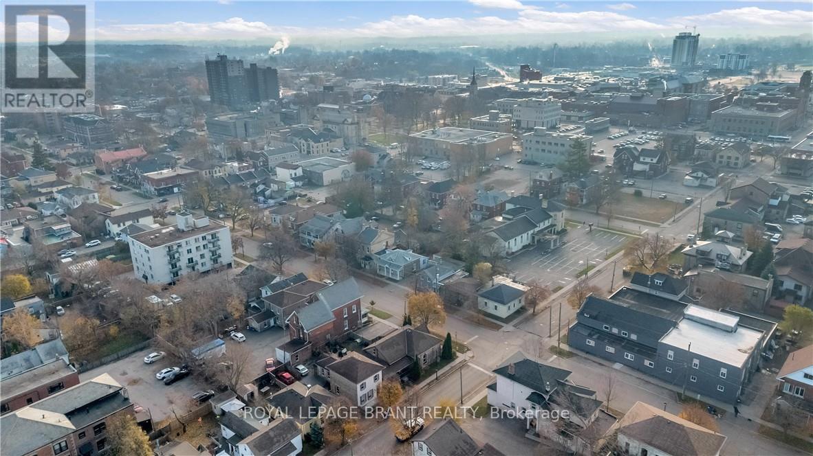 95 Queen Street, Brantford, ON - Outdoor With View