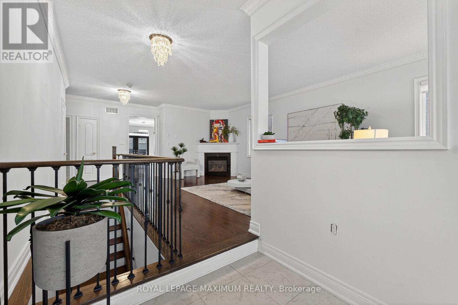 27 Acqua Drive, Vaughan, ON - Indoor Photo Showing Other Room