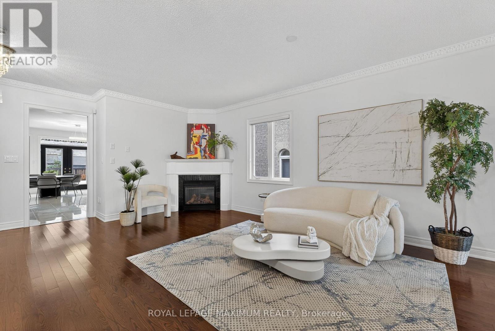 27 Acqua Drive, Vaughan, ON - Indoor Photo Showing Living Room With Fireplace