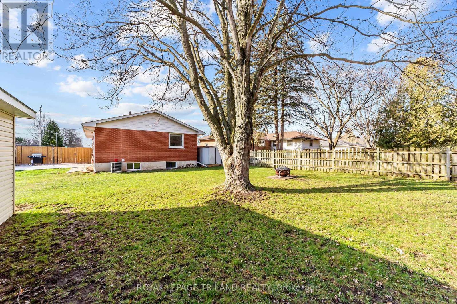 249 Coad Street, Southwest Middlesex (Glencoe), ON - Outdoor