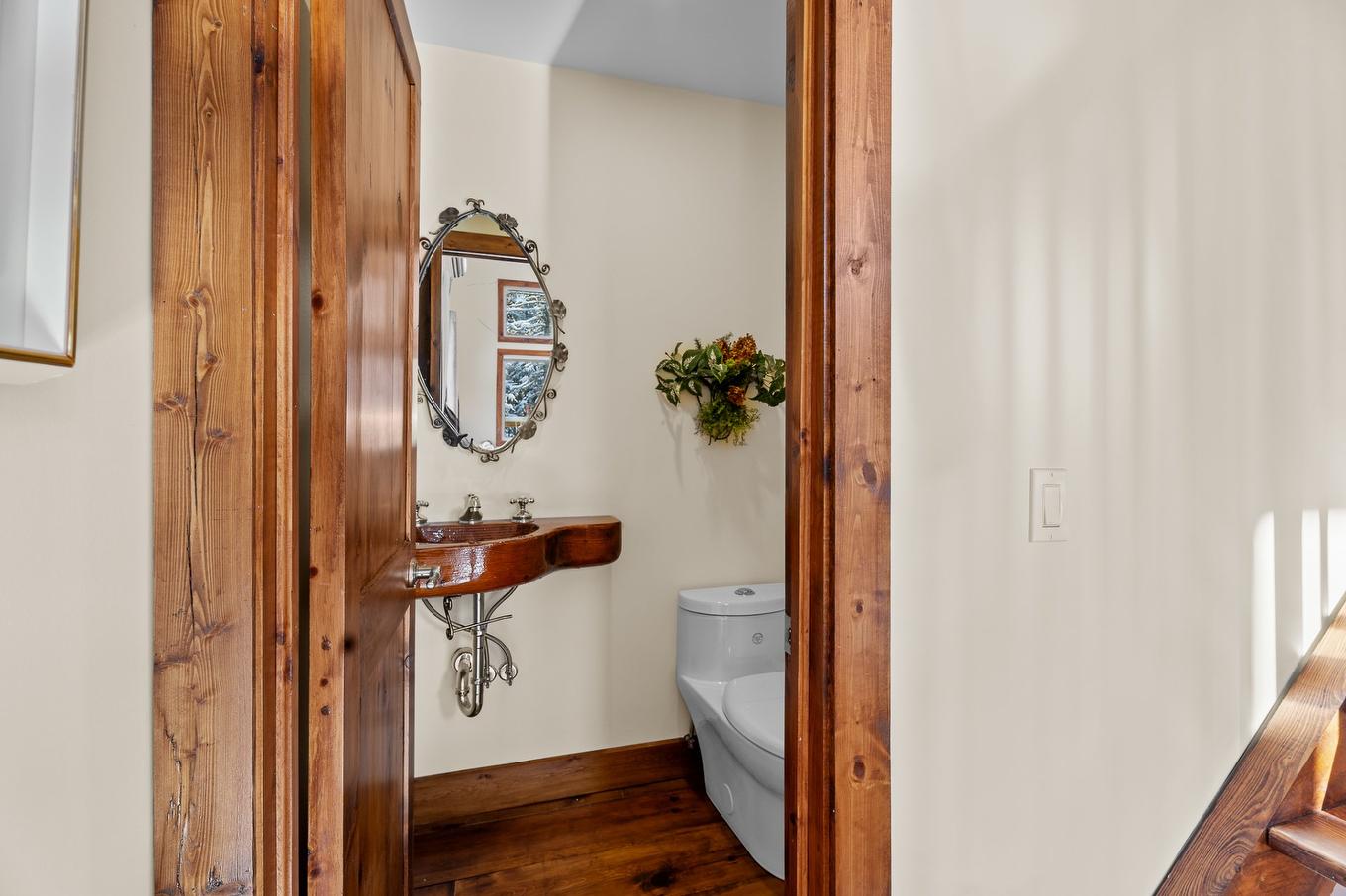 Powder room - 397 Ch. Du Village-Manitou, Ivry-Sur-Le-Lac, QC - Indoor