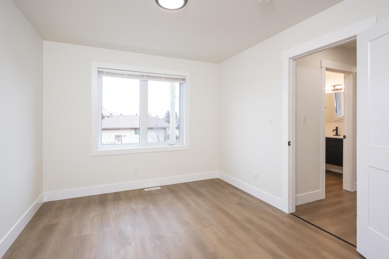 1101 Frederica Street W, Thunder Bay, ON - Indoor Photo Showing Other Room