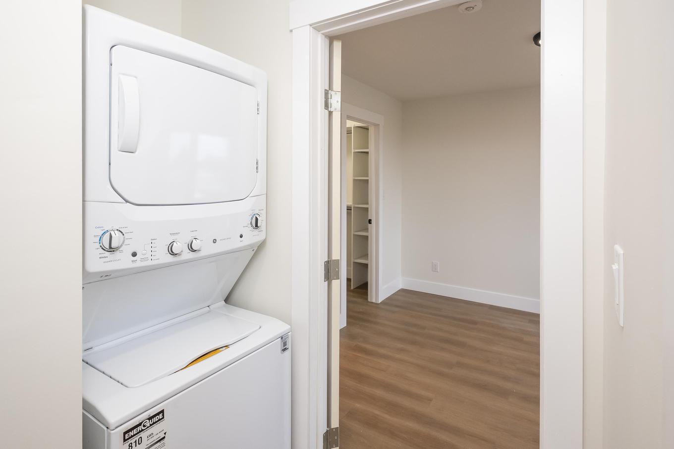1101 Frederica Street W, Thunder Bay, ON - Indoor Photo Showing Laundry Room