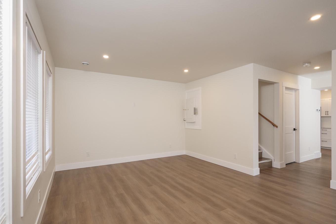 1101 Frederica Street W, Thunder Bay, ON - Indoor Photo Showing Other Room