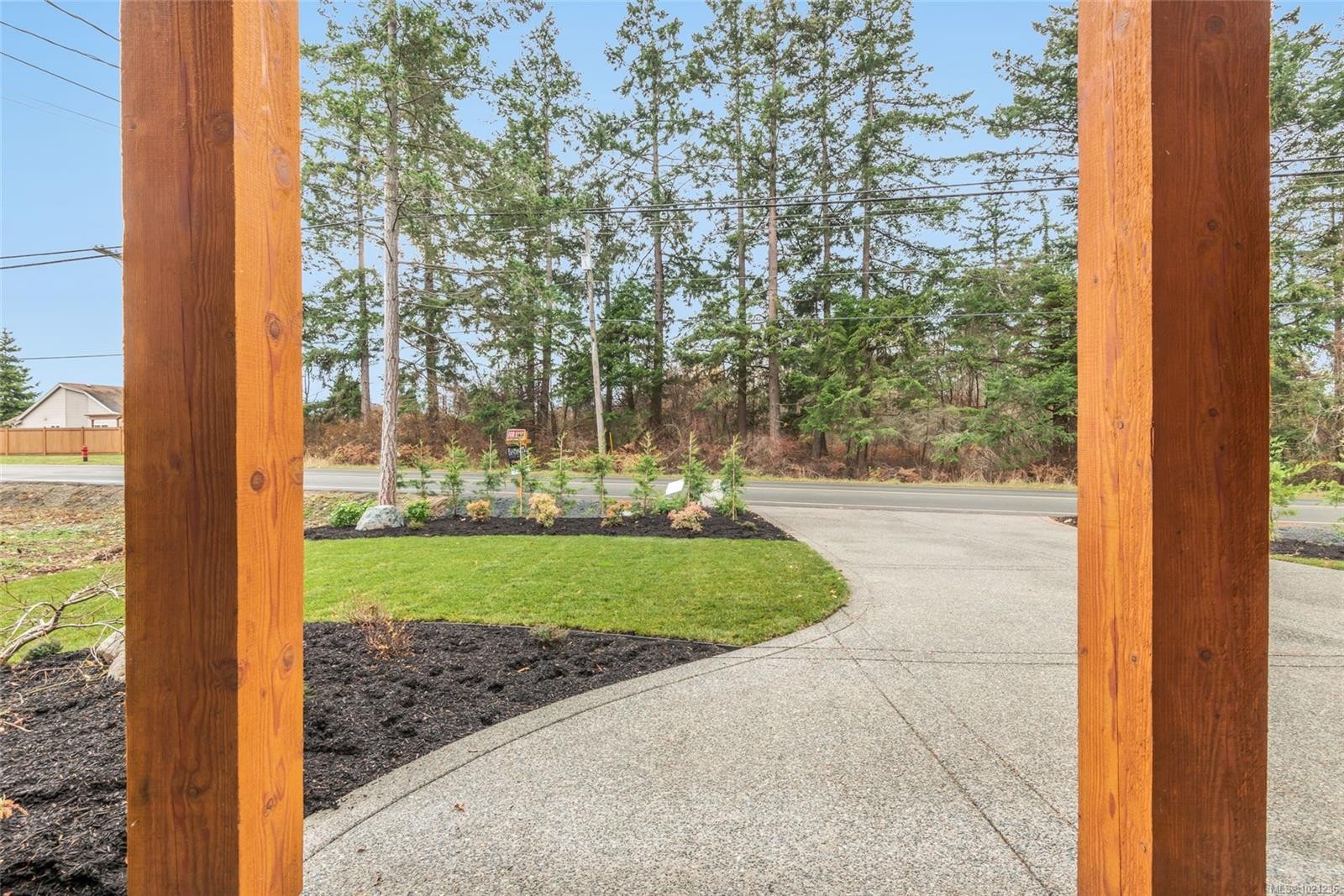 858 Wembley Rd, Parksville, BC