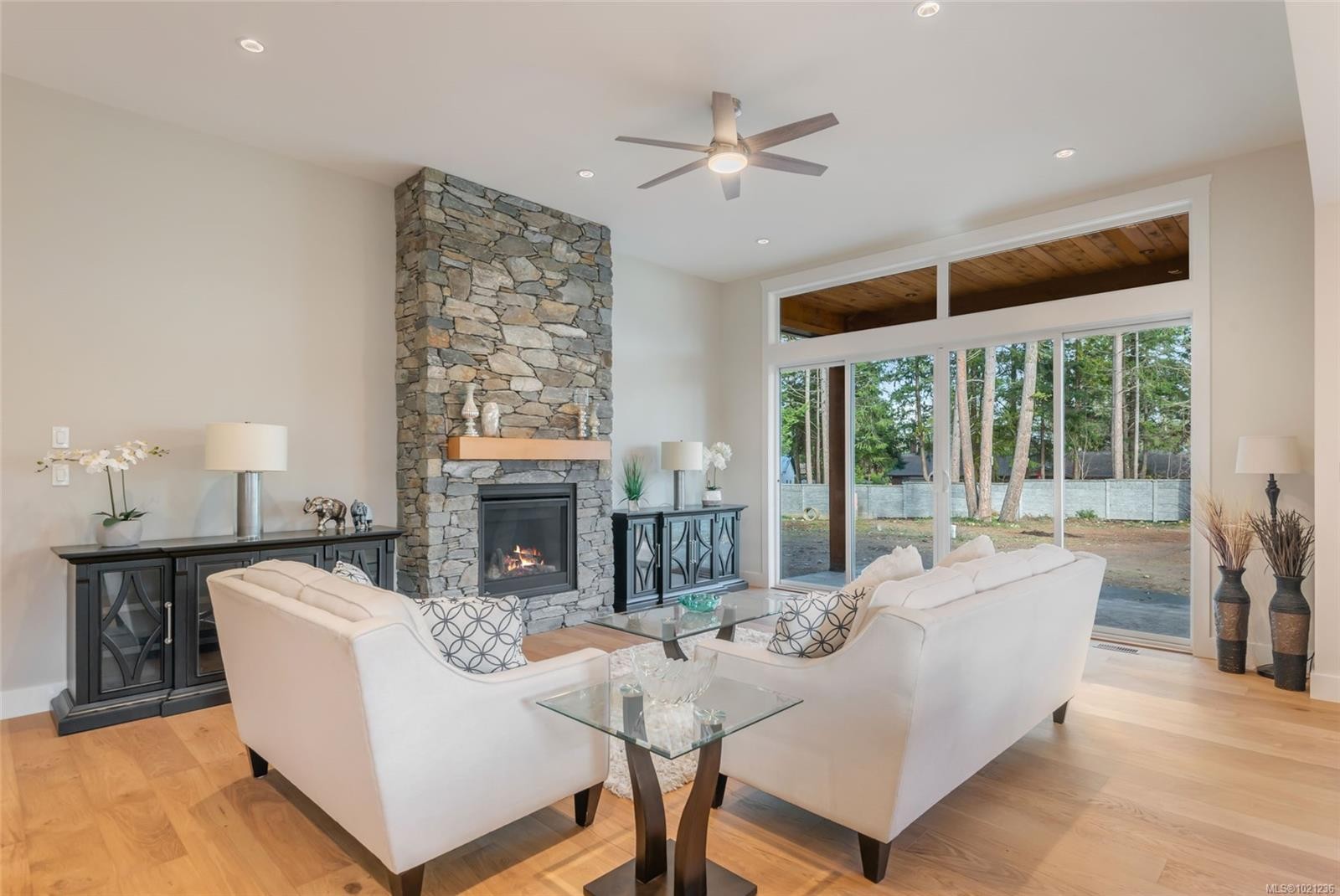 858 Wembley Rd, Parksville, BC