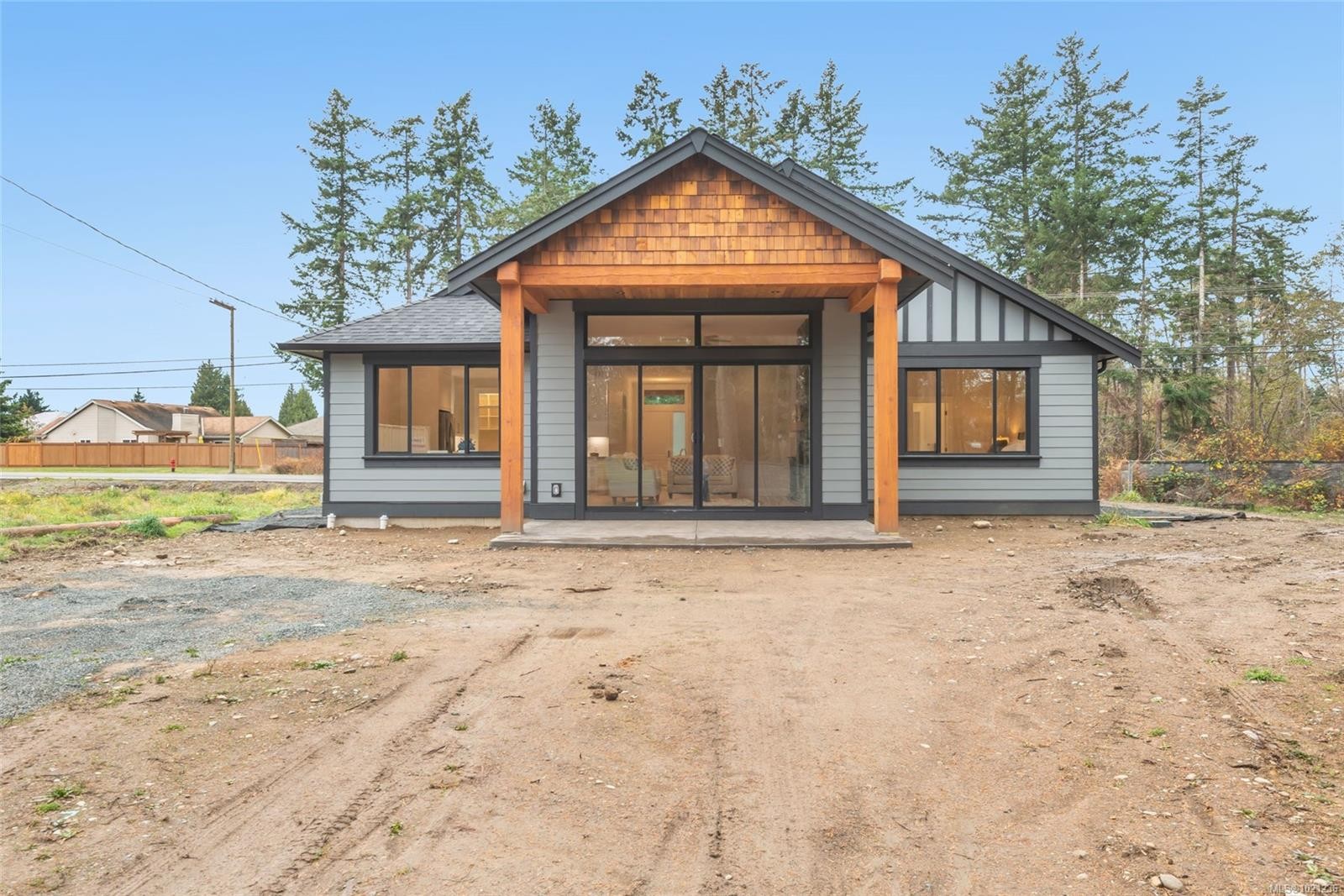 858 Wembley Rd, Parksville, BC