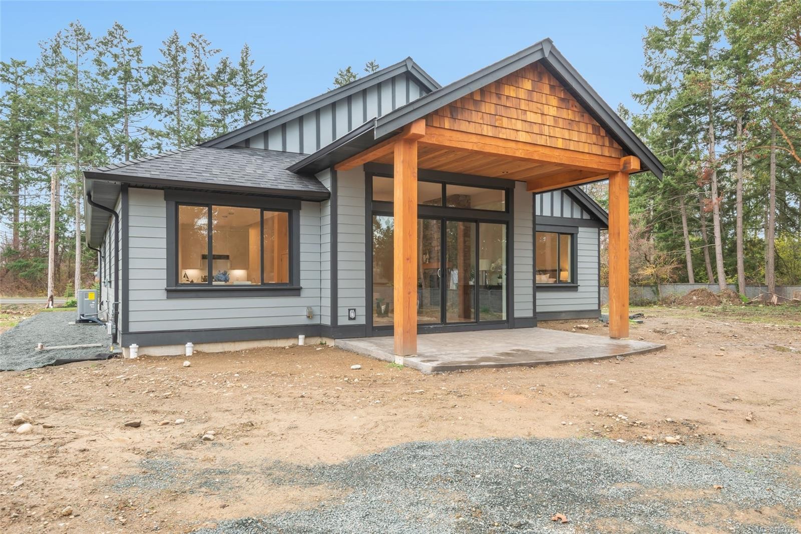 858 Wembley Rd, Parksville, BC