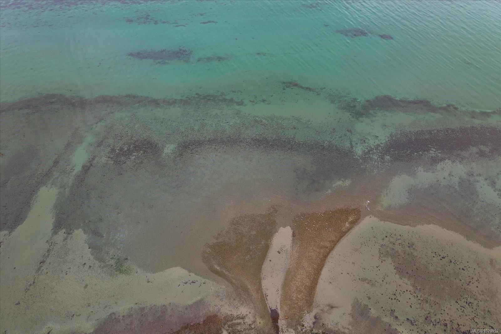 834 Bluffs Dr, Qualicum Beach, BC