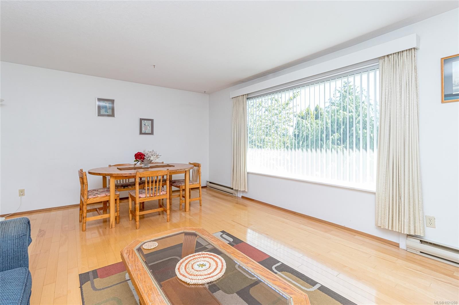 9975 Victoria Rd, Chemainus, BC - Indoor Photo Showing Dining Room