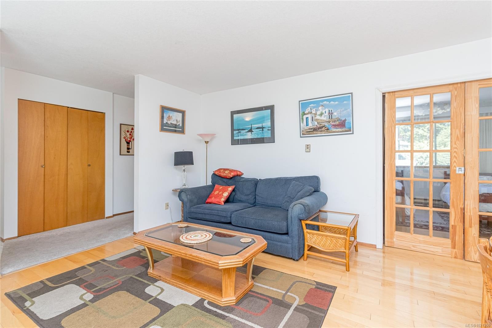 9975 Victoria Rd, Chemainus, BC - Indoor Photo Showing Living Room