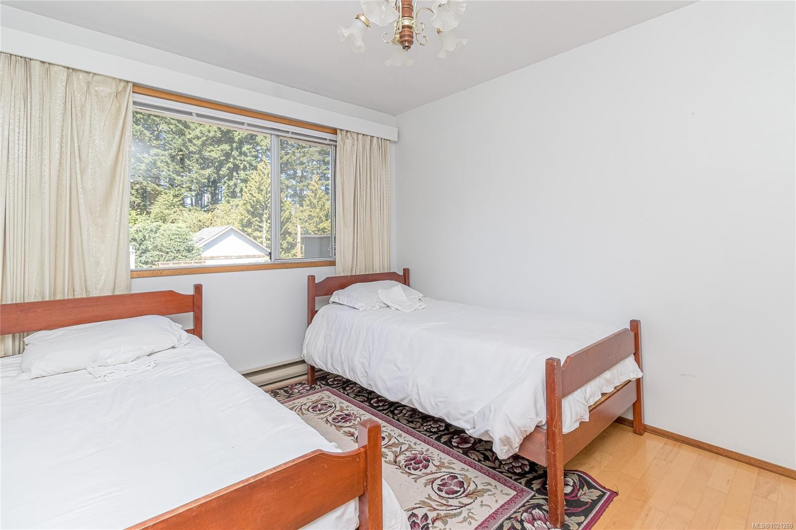 9975 Victoria Rd, Chemainus, BC - Indoor Photo Showing Bedroom