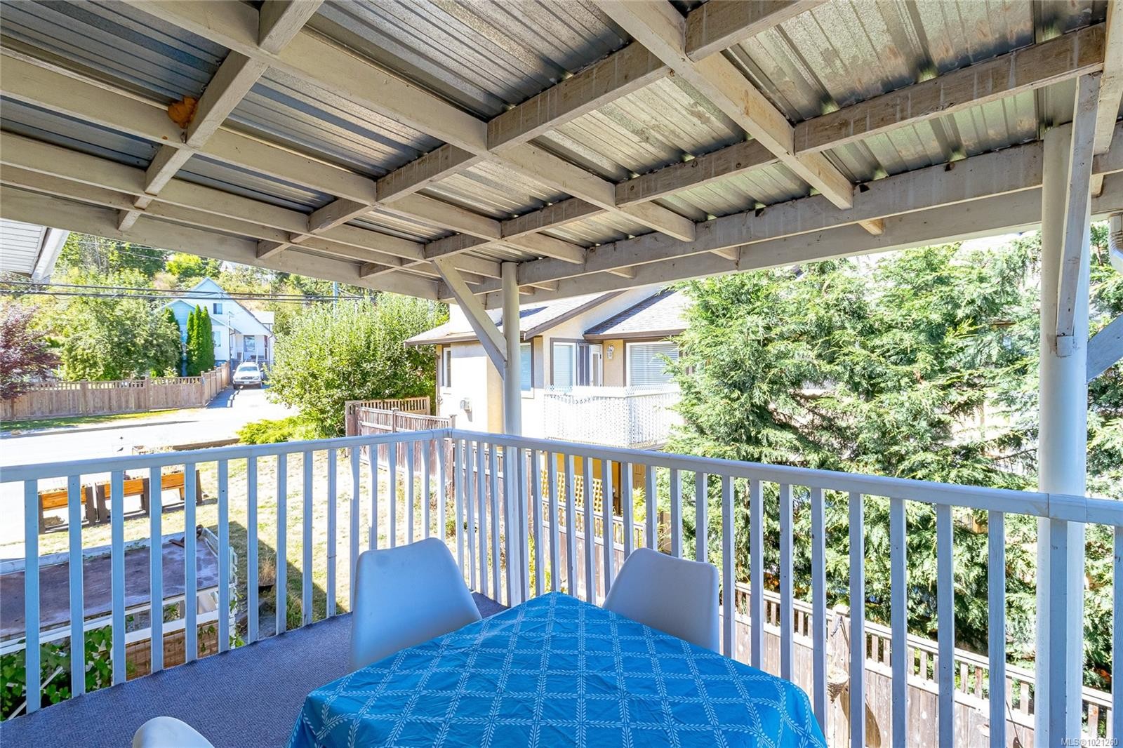 9975 Victoria Rd, Chemainus, BC - Outdoor With Exterior