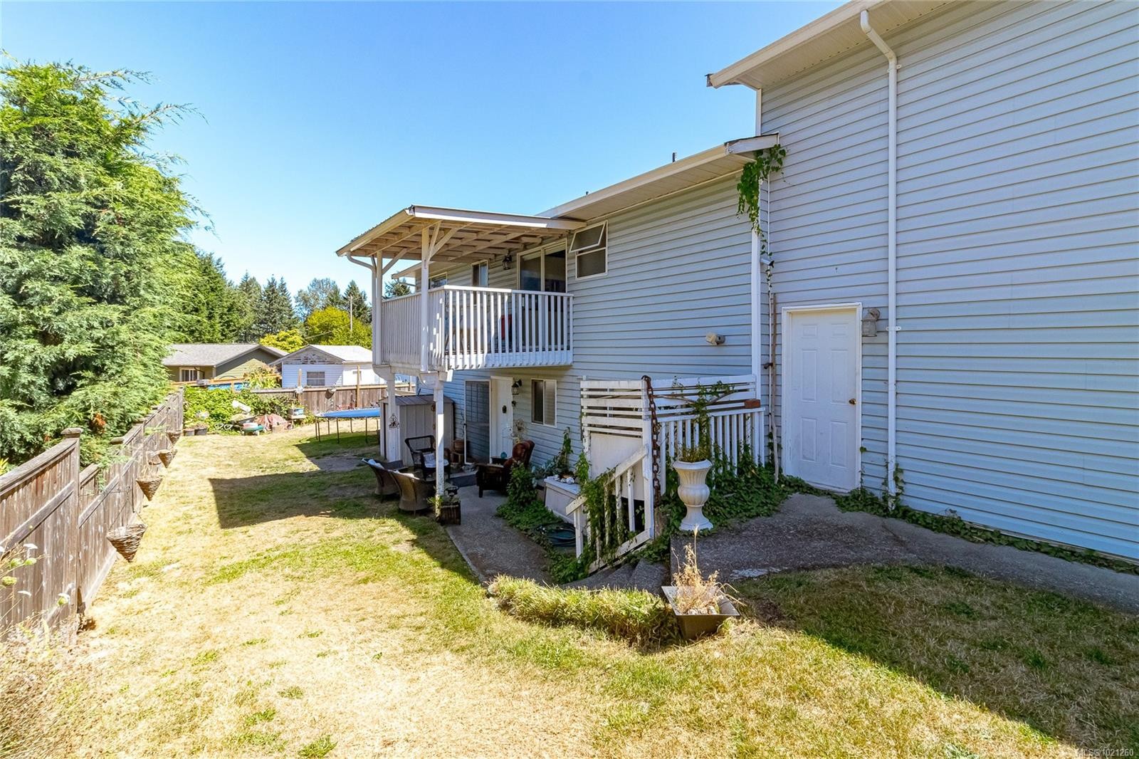 9975 Victoria Rd, Chemainus, BC - Outdoor With Exterior