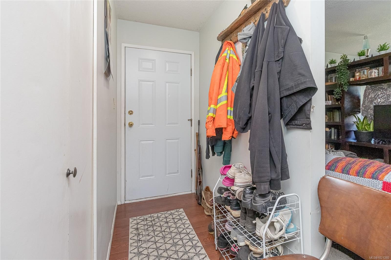 9975 Victoria Rd, Chemainus, BC - Indoor