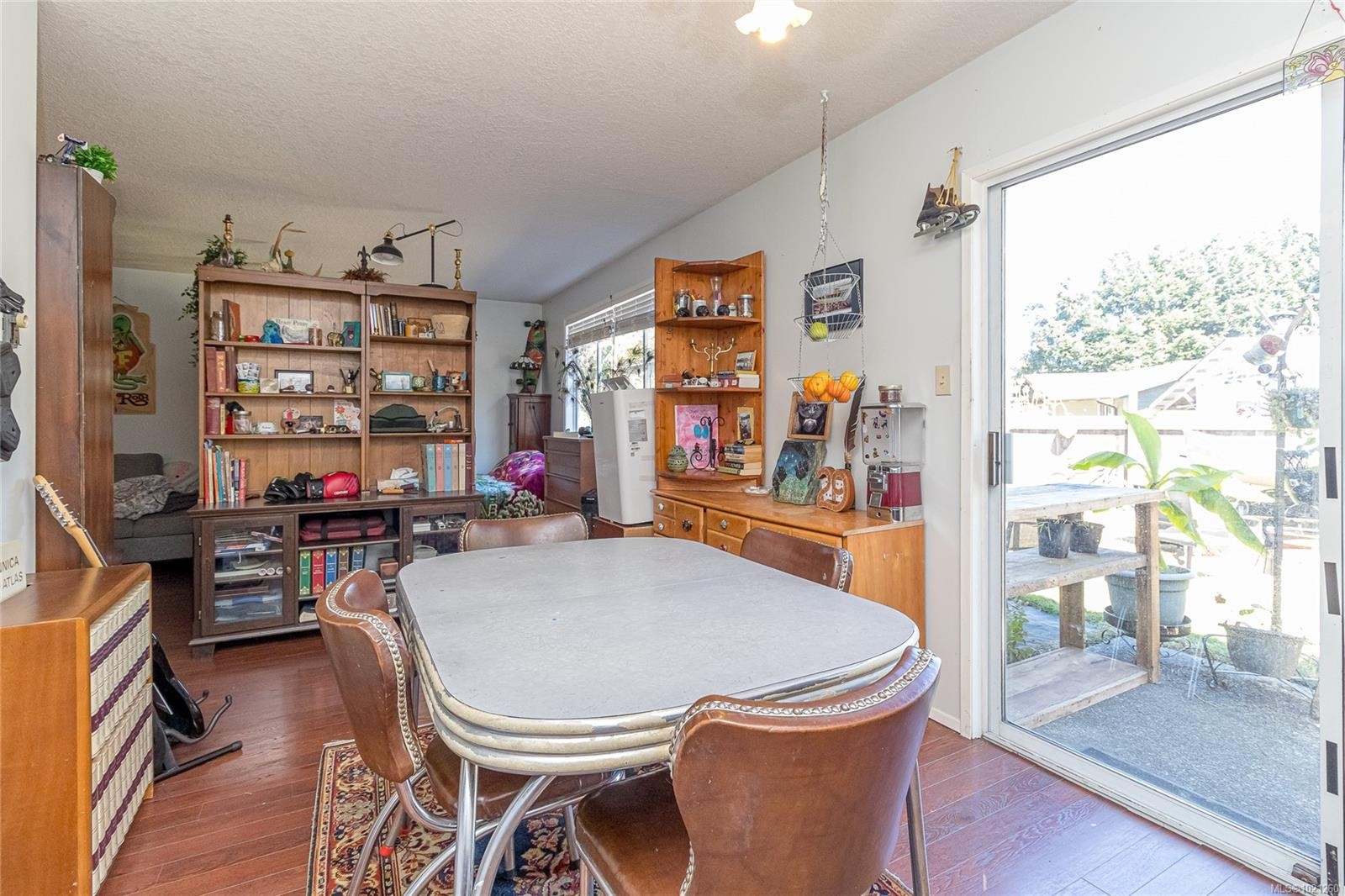 9975 Victoria Rd, Chemainus, BC - Indoor Photo Showing Dining Room